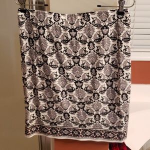 Paisley print Max Studio banded skirt